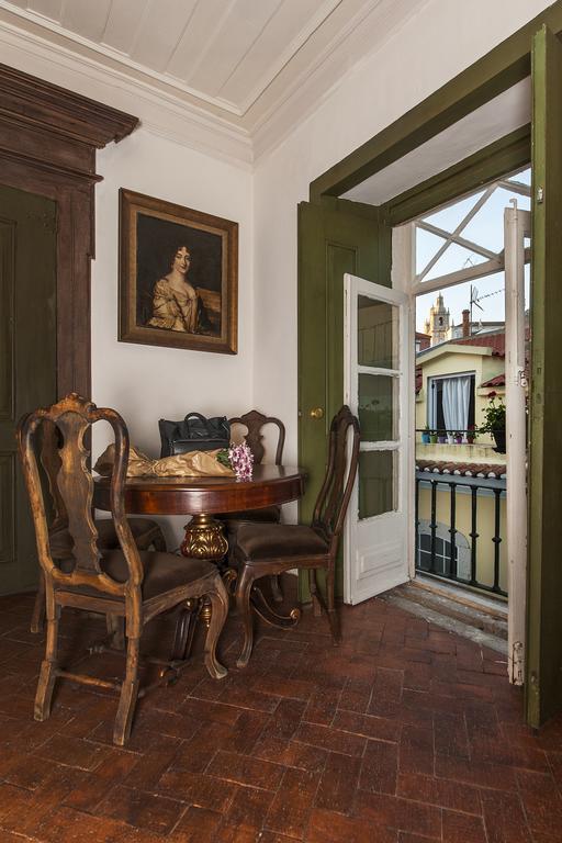 Alfama - St Estevao Viewpoint | Lisbon Cheese & Wine Apartments Номер фото